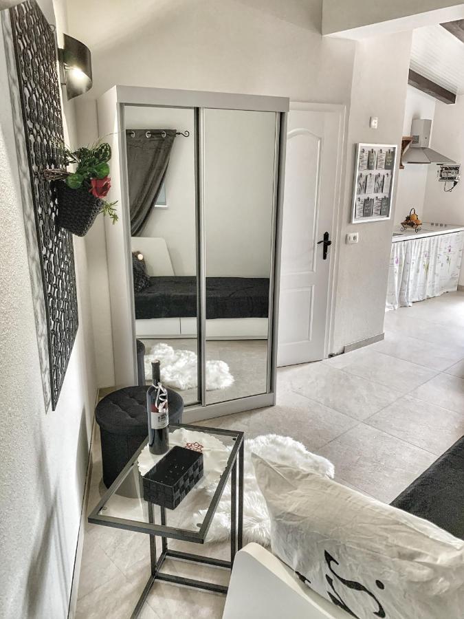 Villa Nika 2 Luaran gambar